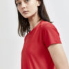 1908767-430000_ADV-Essence-SS-Slim-Tee_Closeup3