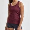 1908770-497000_ADV-Essence-Singlet_Closeup1