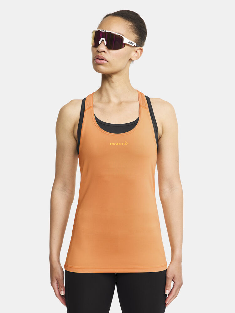 1908770-533000_ADV-Essence-Singlet-W_closeup1