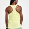 1908770-541000_ADV-Essence-Singlet-W_Closeup2
