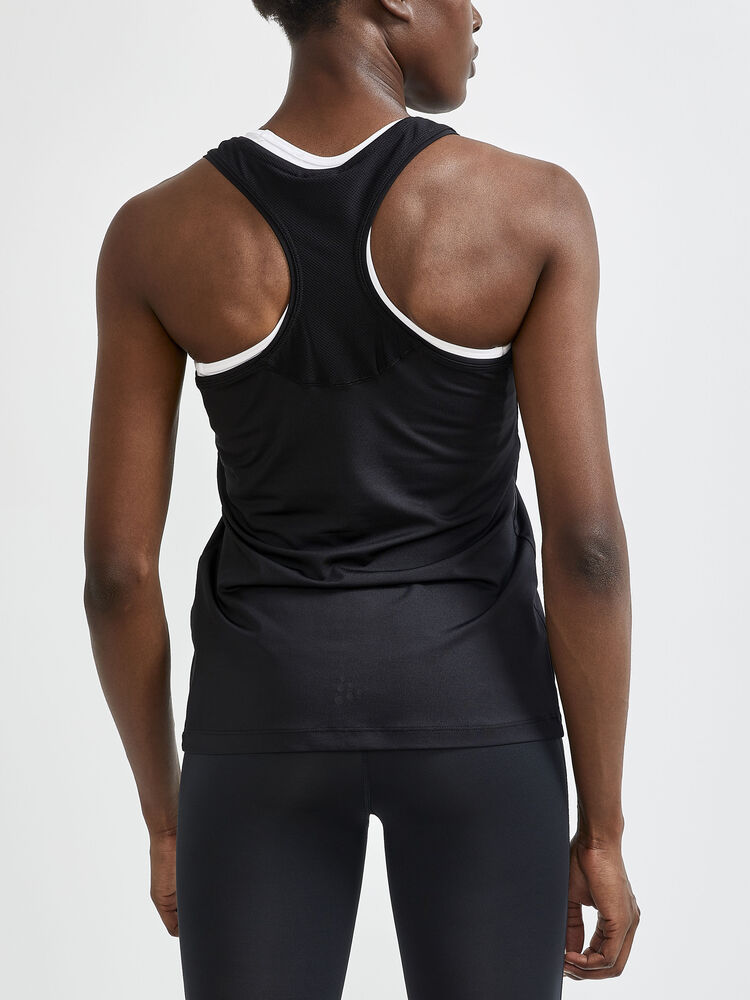 1908770-999000_ADV-Essence-Singlet_Closeup2