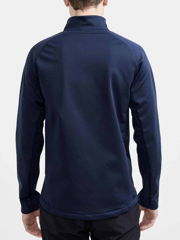 1910990-396000_CORE-Explore-Soft-Shell-Jacket-M_Closeup3