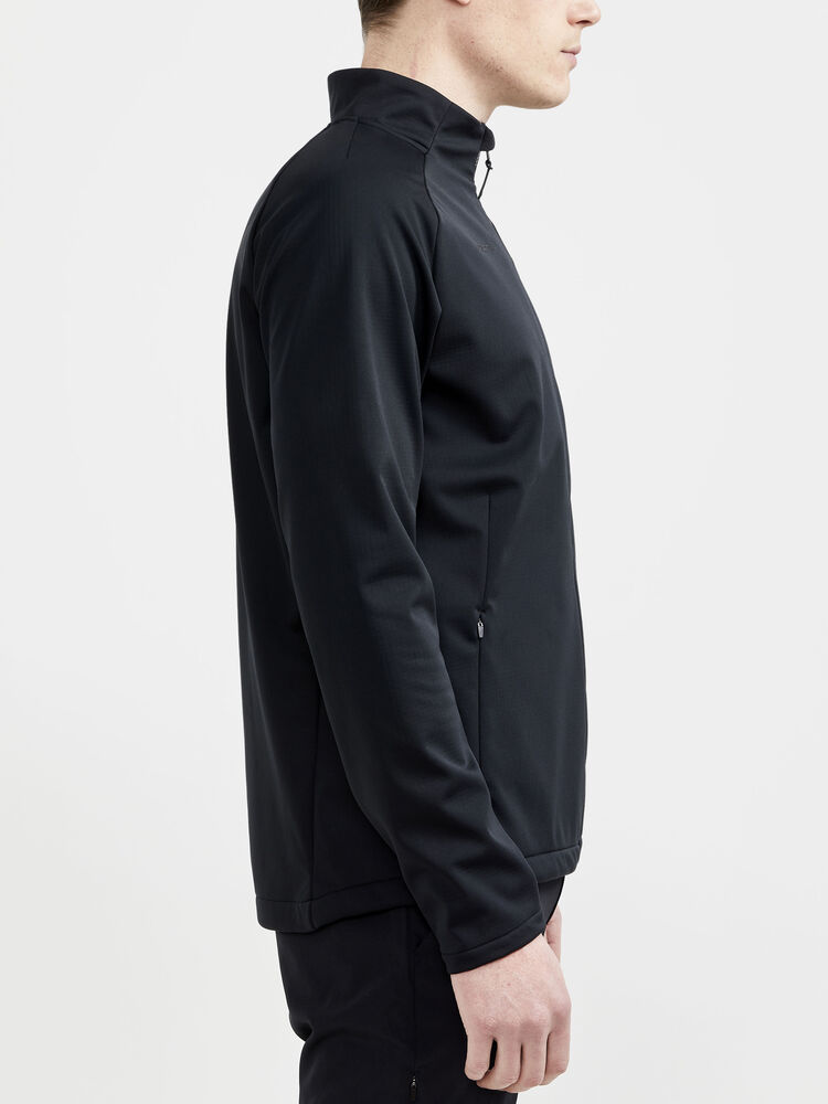 1910990-999000_CORE-Explore-Soft-Shell-Jacket-M_Closeup2
