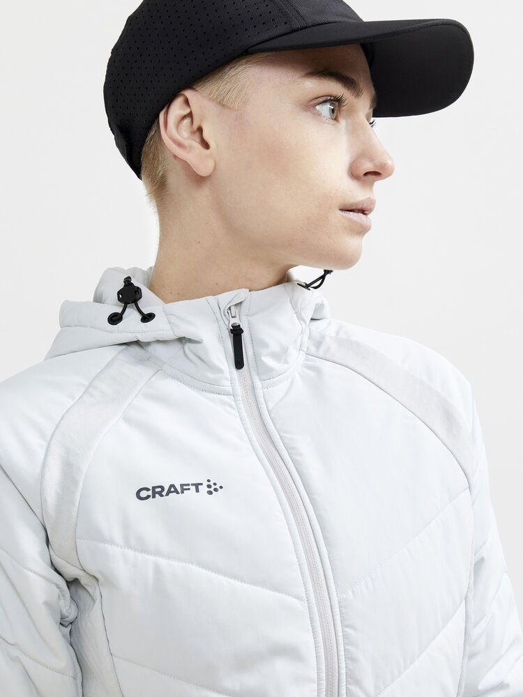 1911001-914000_ADV-Explore-Hybrid-Jacket-W_Closeup3