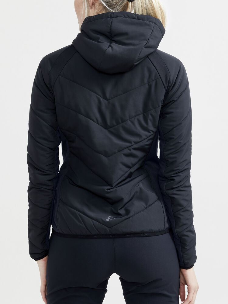 1911001-999000_ADV-Explore-Hybrid-Jacket-W_Closeup2