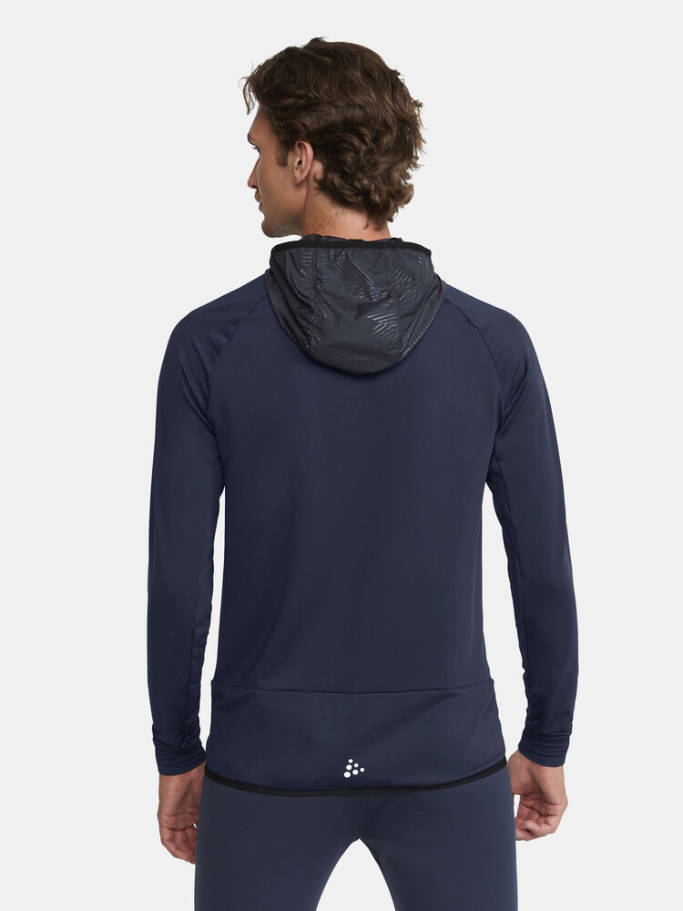 1912745-390000_Extend-Full-Zip-M_Closeup3