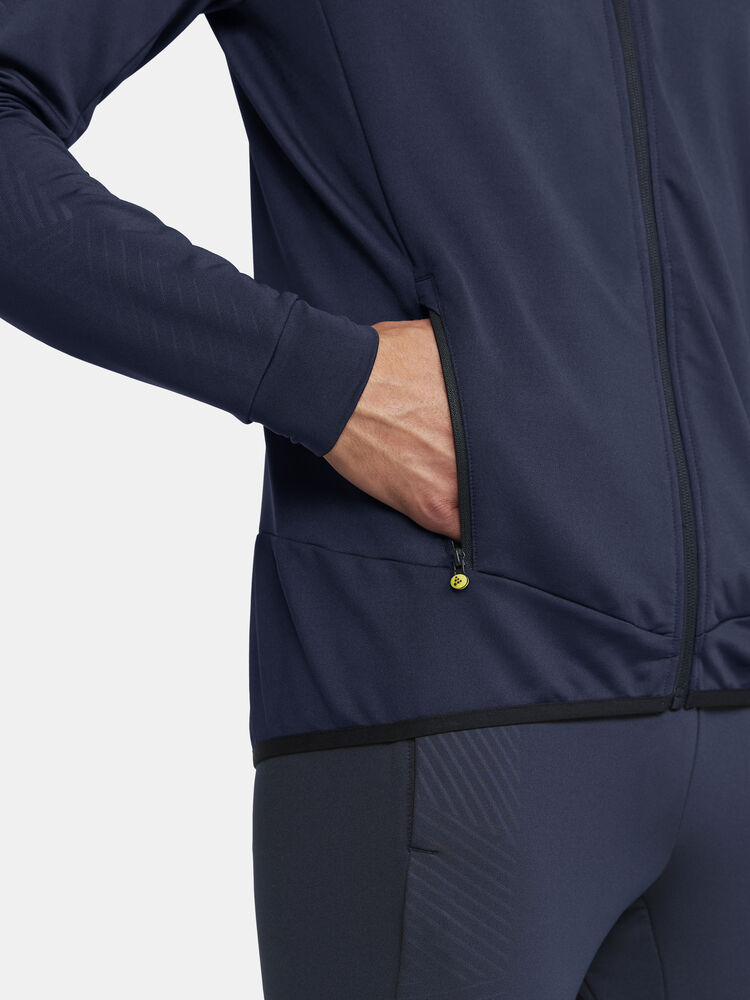 1912745-390000_Extend-Full-Zip-M_Closeup4
