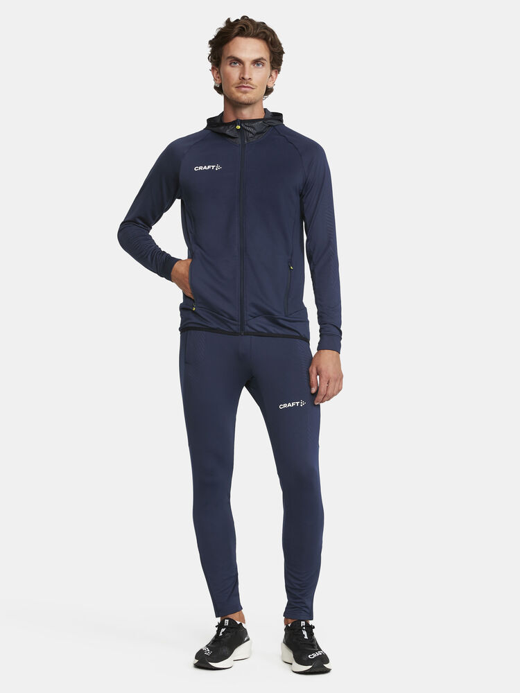 1912745-390000_Extend-Full-Zip-M_Closeup9
