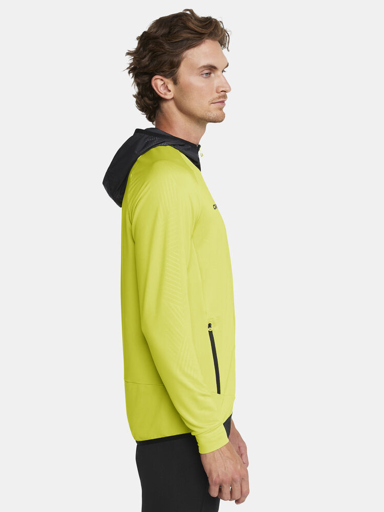 1912745-509000_Extend-Full-Zip-M_Closeup3