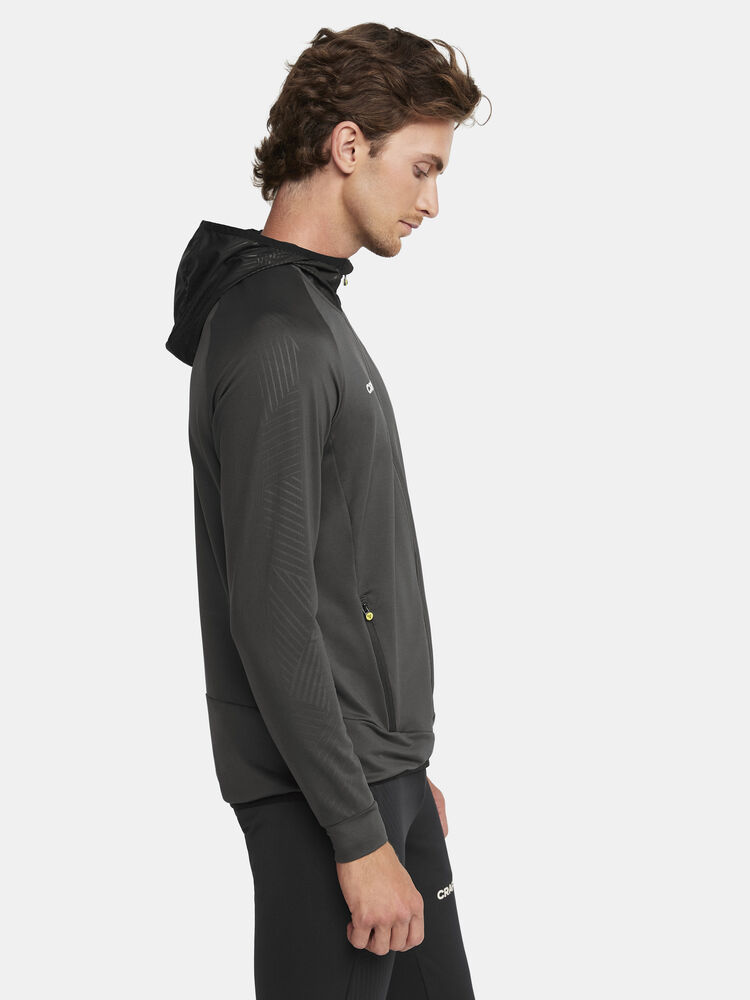 1912745-995000_Extend-Full-Zip-M_Closeup2