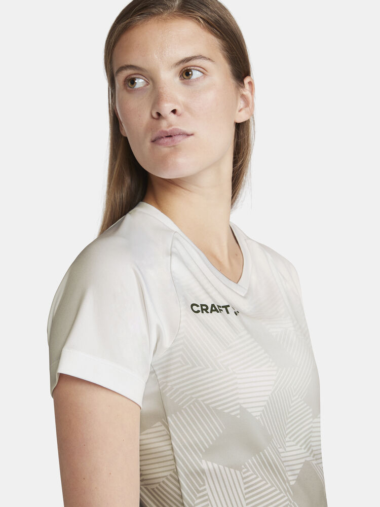 1912760-900000_Premier-Fade-Jersey-W_Closeup4