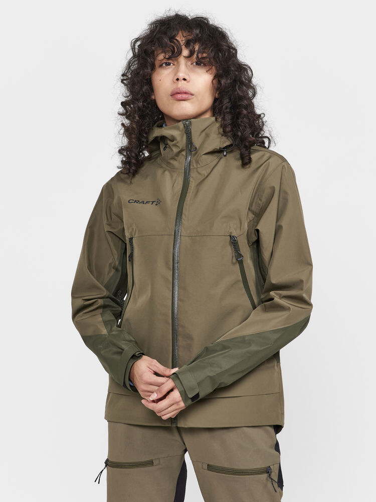 1913807-664000_ADV-Explore-Shell-Jacket-W_Closeup1