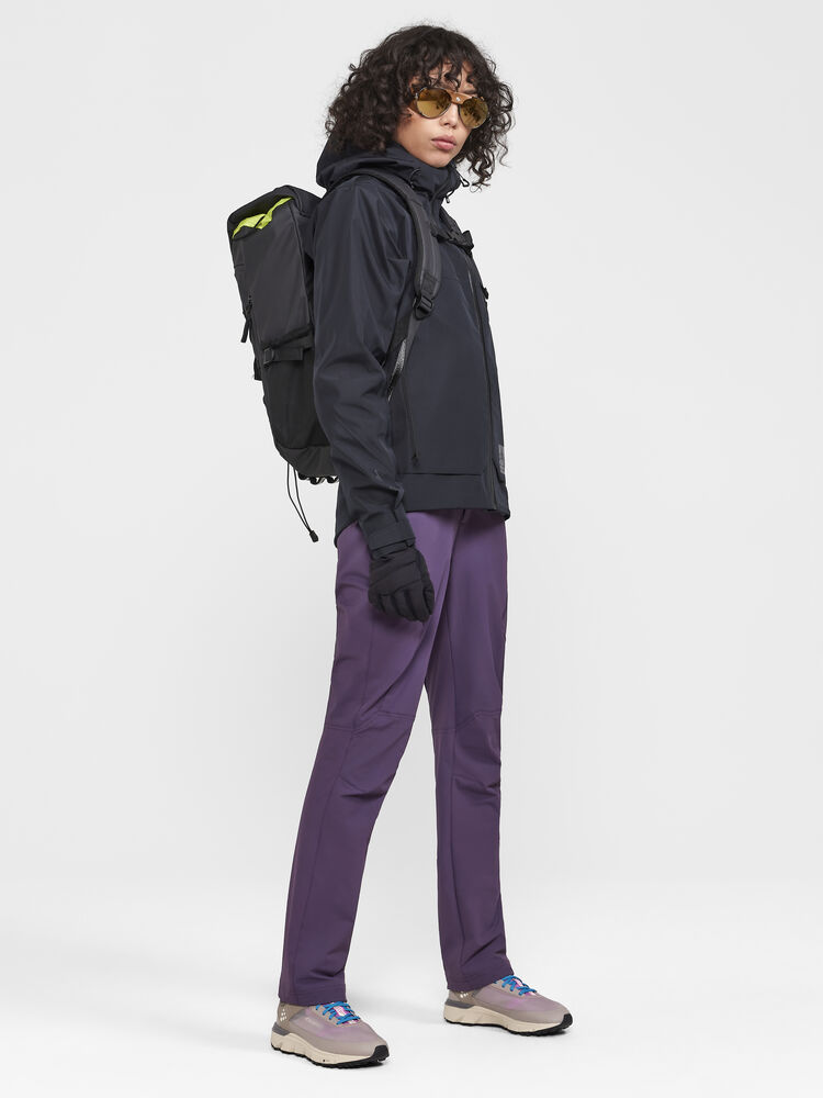 1913807-999000_ADV-Explore-Shell-Jacket-W_Closeup5