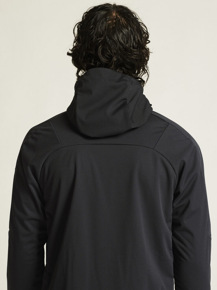 1915262-999000_CORE-Explore-Softshell-2-Jkt-M_closeup7