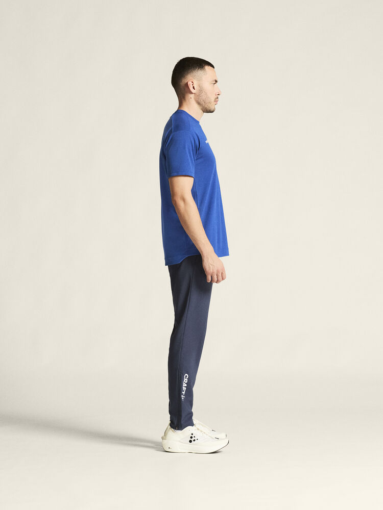 1915635-346000_Evolve-2-Structured-Jersey-M_closeup2